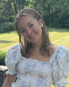 Kate Whitman ’23